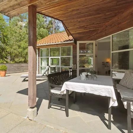 Gorgeous In With Kitchen * Neksø